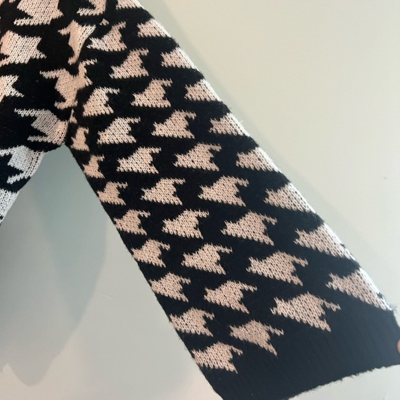 POL What it’s all About Houndstooth Sweater Hoodie NWT SZ Small Soft Fuzzy Boxy - Picture 5 of 16